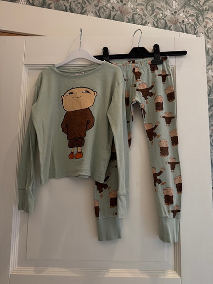 Mikko mallikas pyjama 104+ koko