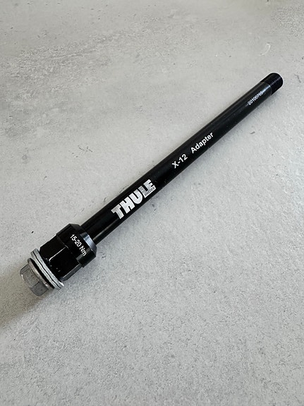 Thule X-12 Adapter thru axle -akseli 20100765