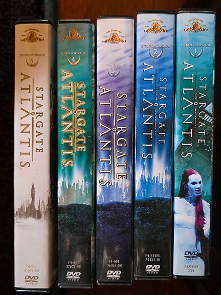 Stargate Atlantis DVD-boksit