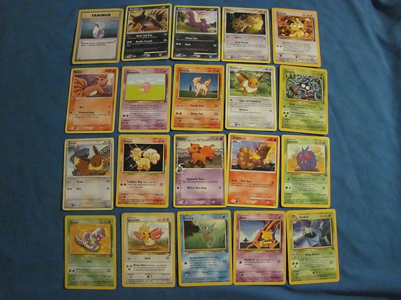 Vanhoja Pokemon-kortteja 86 kpl