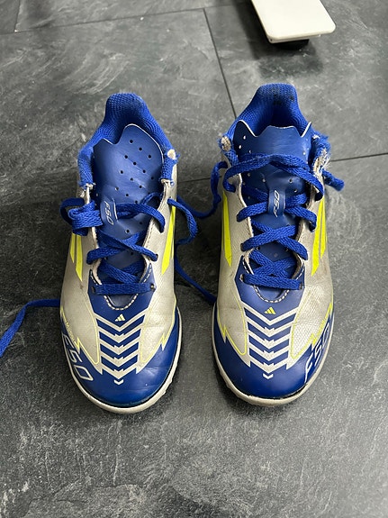 Adidas Messi F50 TF lasten kengät koko 33