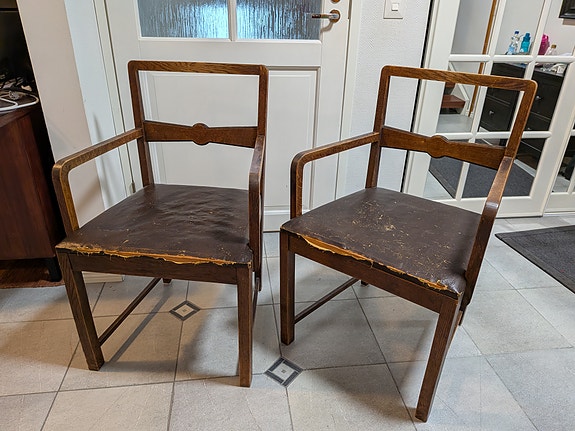 Puinen nojatuoli / tuoli käsinojilla