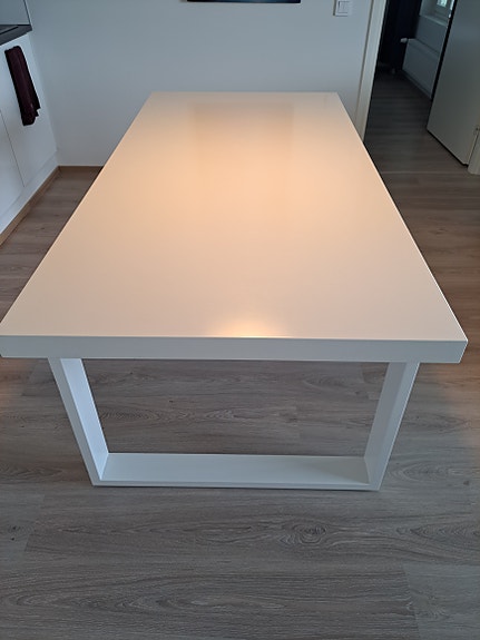Valanti Suvanto-ruokapöytä 180 cm x 90 cm