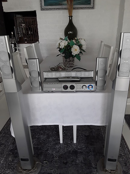 Kotiteatteri Philips MX5700D