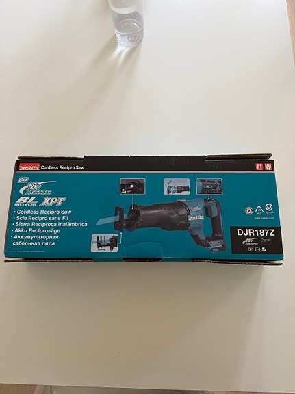 Makita DJR187Z akkukäyttöinen puukkosaha