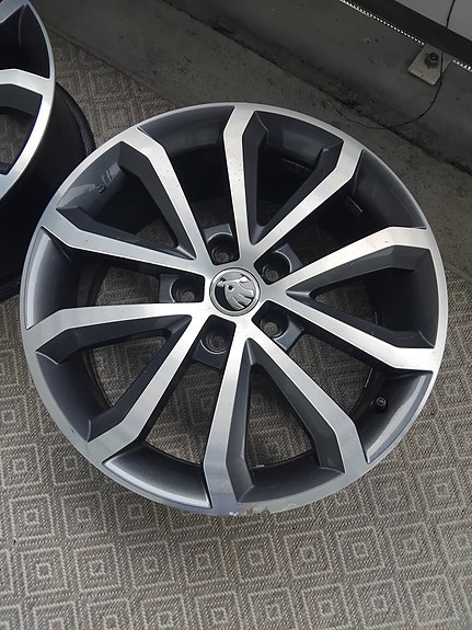 skoda vanteet 17