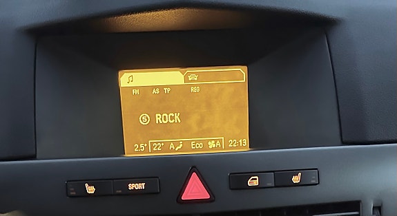 Opel ajotietokoneen näyttö Astra H