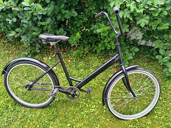 Lasten/nuorten polkupyörä