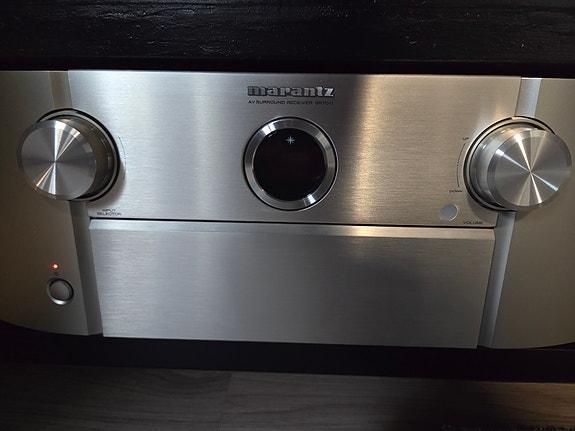Marantz SR7011 AV-vahvistin, hopea