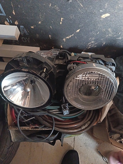 BMW E30 uusi etuvalo osiksi