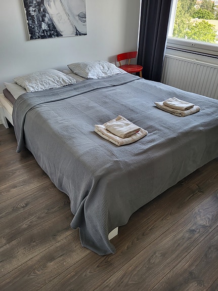 Sänky 160x200 (Futon) (varattu)