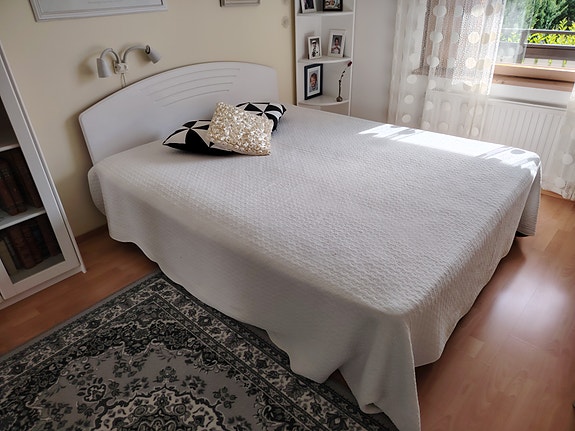 Myydään 160 cm sänky