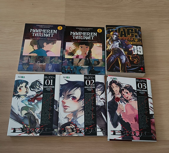 Manga kirjoja 1€/kpl