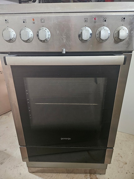 Annetaan Gorenje keraaminen liesi uunilla