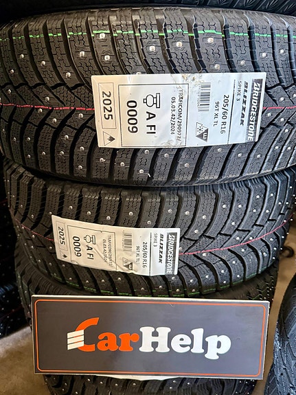 205/60R16 Bridgestone Blizzak Spike 3