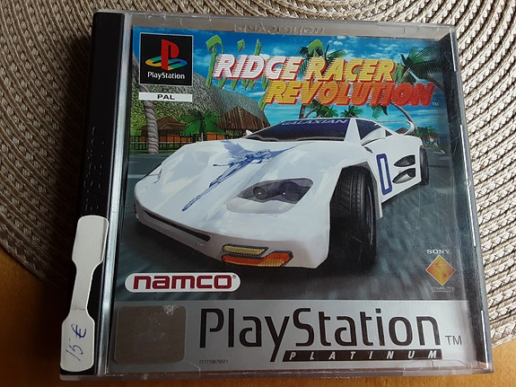 PlayStation Ridge Racer Revolution Platinum -peli