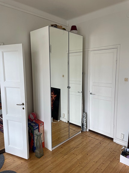 Vaatekaappi Ikea Peili VARATTU