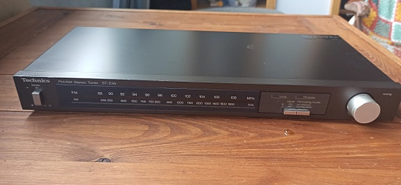 Technics FM/AM viritin ST-Z35