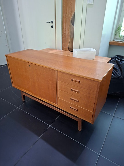 50-luvun teak senkki