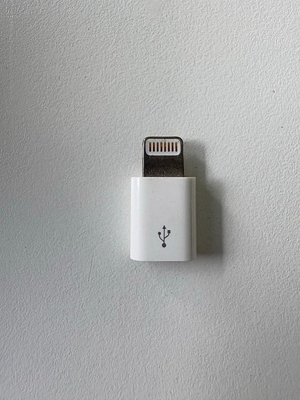 Apple Lightning–micro-USB -adapteri