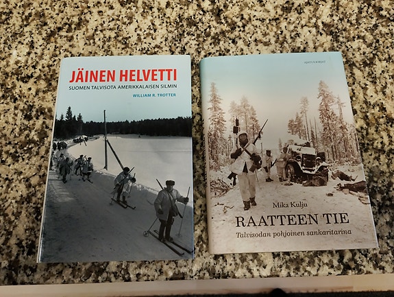 Jäinen helvetti ja Raatteen tie -kirjat