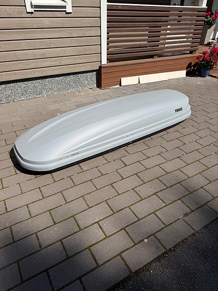 Thule Pacific 700 kattoboksi harmaa