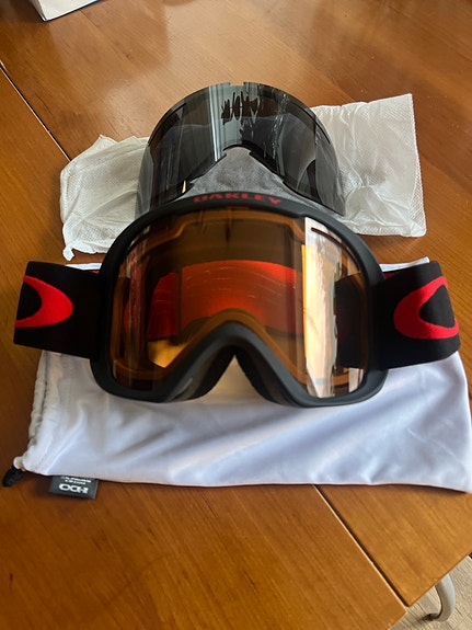 Oakley HDD laskettelulasit musta/punainen