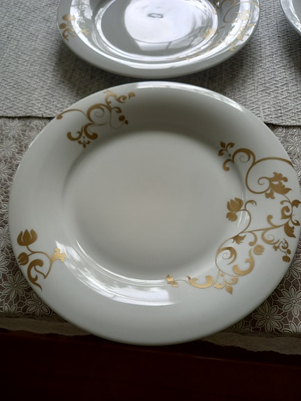Luhta by Home Sara Agadir ruokalautaset (kultauksella)