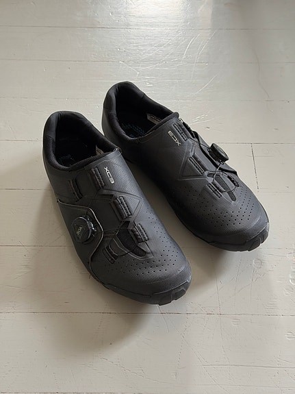 Shimano XC3 maastopyöräilykengät koko 42 musta