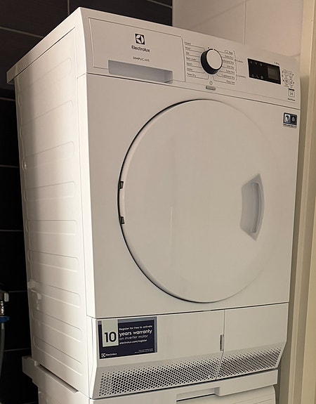 Electrolux Simplicare 8kg EW2H328R3 -kuivausrumpu (VARATTU)