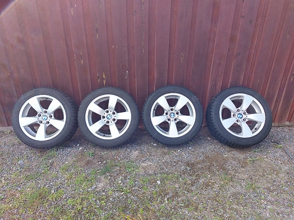 BMW 17" vanteet + nastarenkaat