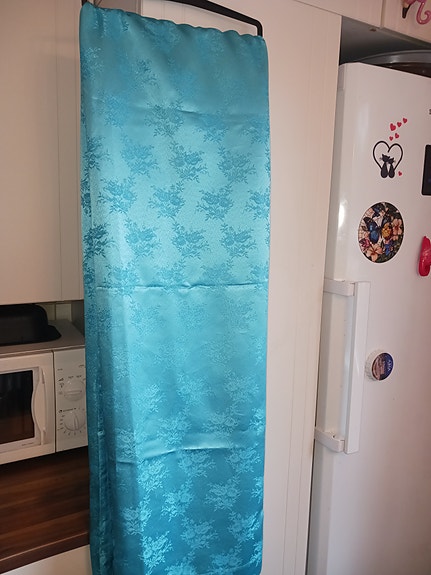 turkoosi kuviollinen verho x2
