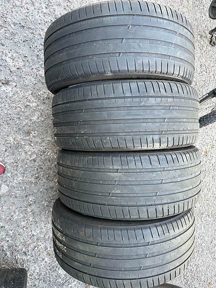 4 kpl kesärenkaat 255/45/20 michelin
