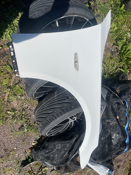 Bmw e60/61 Lci lokasuoja