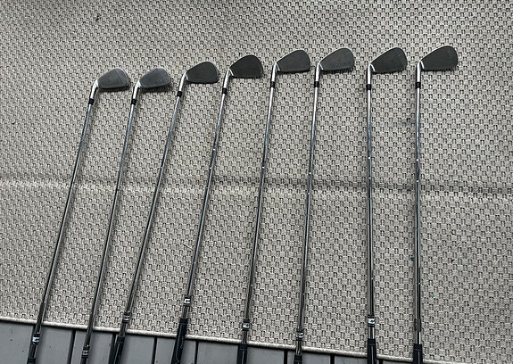 Golfmailasetti raudat