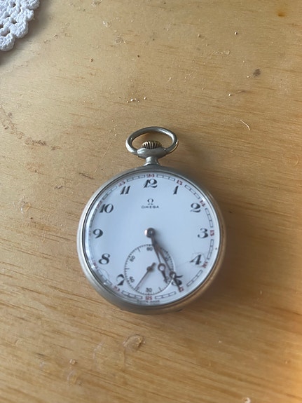 Omega hopeinen taskukello miehille