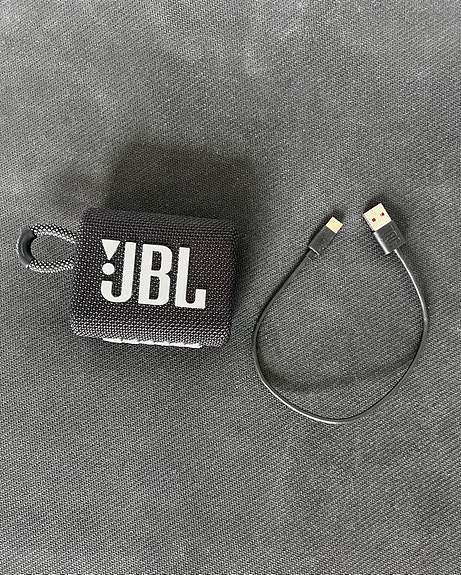 JBL Bluetooth-kaiutin musta
