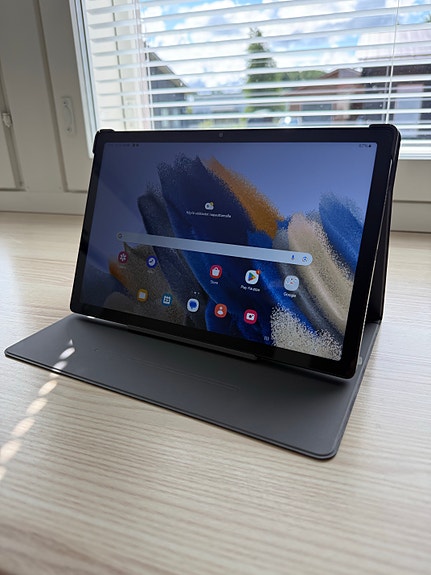 Samsung Galaxy Tab A8 10.5” + Samsung Book suojakotelo
