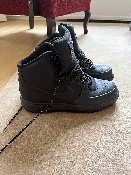 Nike Air bootsit EU 44