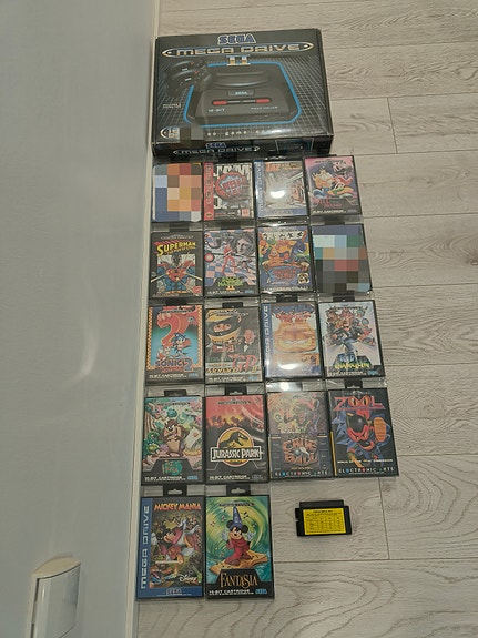 Sega Mega Drive 2 (CIB) ja 16 peliä