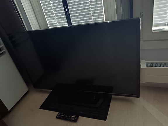 42" LG televisio