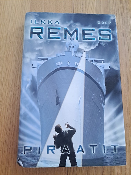 Ilkka Remes - Piraatit