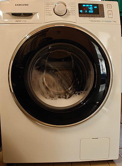 Myydään Samsungin 7 kg pesukone.