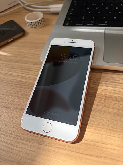 iPhone 7, 32 GB, Rose Gold – Täysin toimiva ja uusi akku!