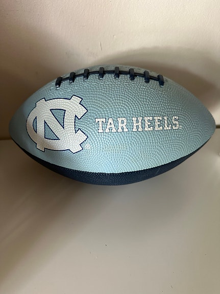 North Carolina Tar Heels amerikkalainen jalkapallo vaaleansininen/tummansininen