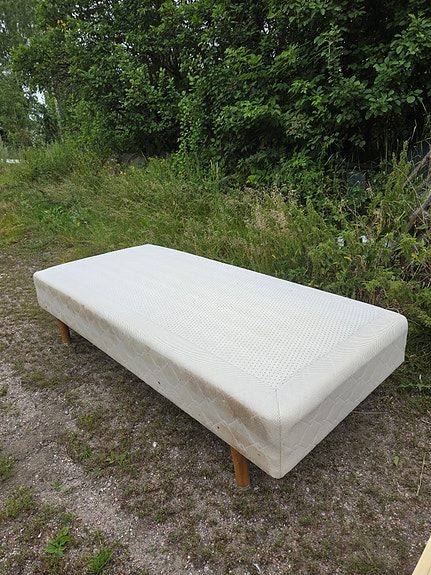 Sänky 90cm