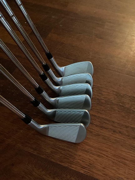Titleist rautamailat vasuri