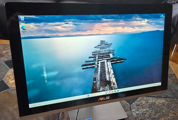 Asus all-in-one tietokone