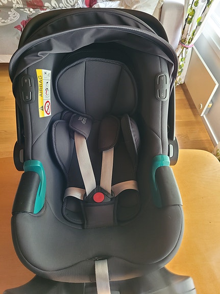 Lasten turvakaukalo ja telakka Britax