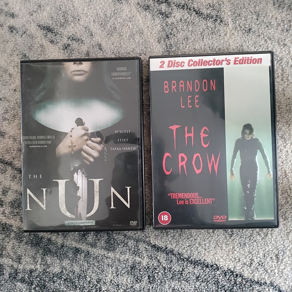 Nun ja The crow